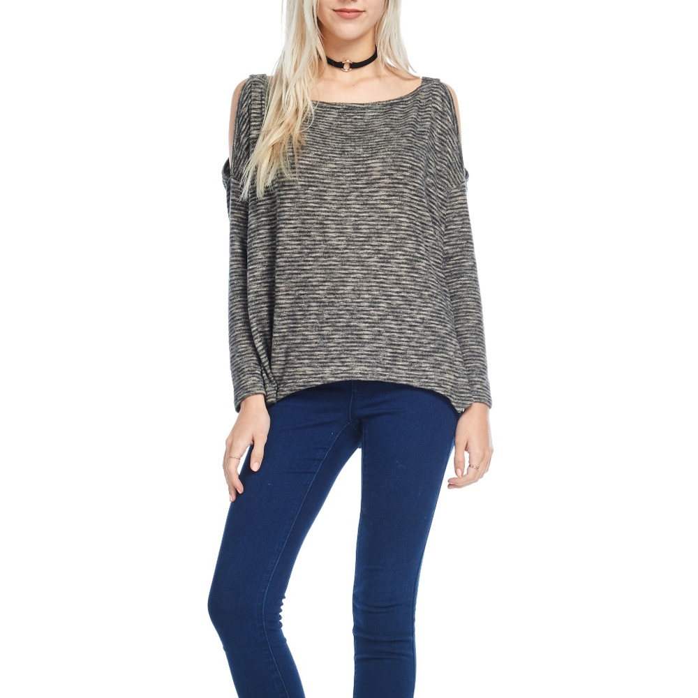 STRIPE CUTOUT HI-LOW TOP - PLUS - Picture 6 of 8